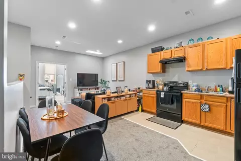 Other - 1918 Mcculloh St, Baltimore, MD 21217 photo 3 of 9