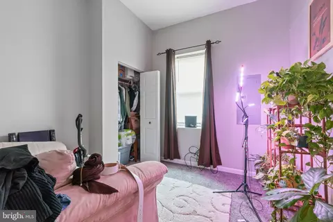 Bedroom - 1918 Mcculloh St, Baltimore, MD 21217 photo 3 of 5