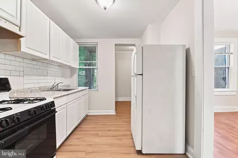 Kitchen - 730 Linnard St, Baltimore, MD 21229 photo 1 of 1
