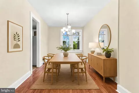 Dining - 730 Linnard St, Baltimore, MD 21229 photo 1 of 1