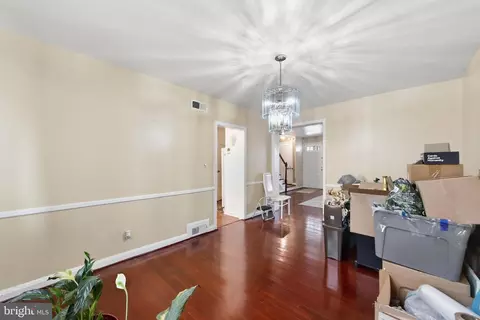 Entry Way - 1545 Gleneagle Rd, Baltimore, MD 21239 photo 10 of 14