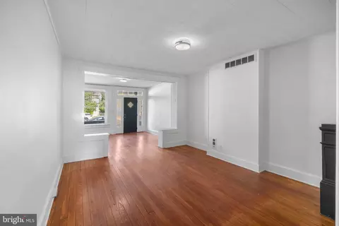 Living - 3822 6th St, Baltimore, MD 21225 photo 4 of 4