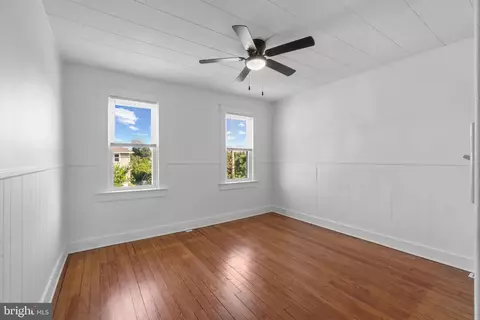 Bedroom - 3822 6th St, Baltimore, MD 21225 photo 2 of 2