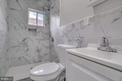 Bath - 2624 E Preston St, Baltimore, MD 21213 photo 2 of 3