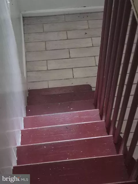 Entry Way - 3522 Erdman Ave, Baltimore, MD 21213 photo 1 of 6