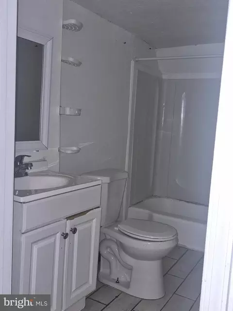 Bath - 3522 Erdman Ave, Baltimore, MD 21213 photo 1 of 1