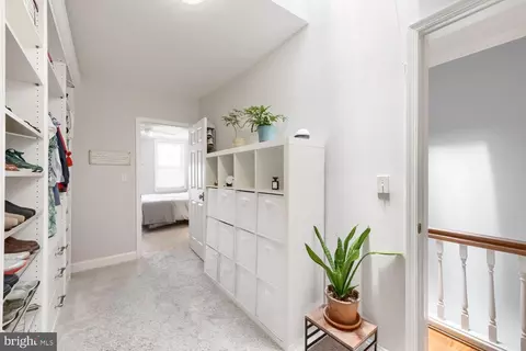 Entry Way - 841 S Conkling St, Baltimore, MD 21224 photo 6 of 6