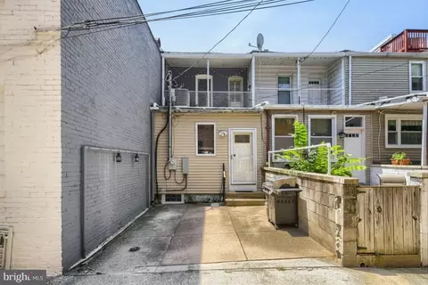 Exterior - 841 S Conkling St, Baltimore, MD 21224 photo 1 of 2