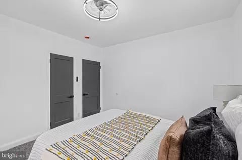 Bedroom - 5927 Eurith Ave, Baltimore, MD 21206 photo 2 of 7