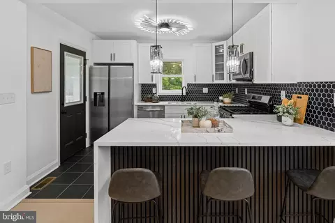 Kitchen - 5927 Eurith Ave, Baltimore, MD 21206 photo 2 of 3