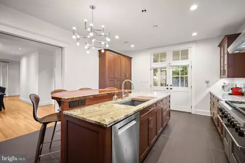 Kitchen - 210 Northfield Pl, Baltimore, MD 21210 photo 9 of 11