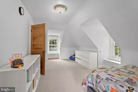 Bedroom - 210 Northfield Pl, Baltimore, MD 21210 photo 10 of 10
