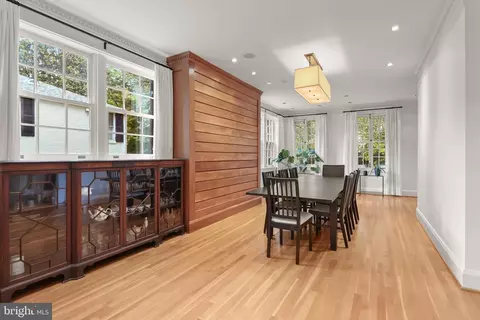 Dining - 210 Northfield Pl, Baltimore, MD 21210 photo 5 of 5