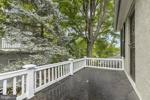 Exterior - 210 Northfield Pl, Baltimore, MD 21210 photo 6 of 24