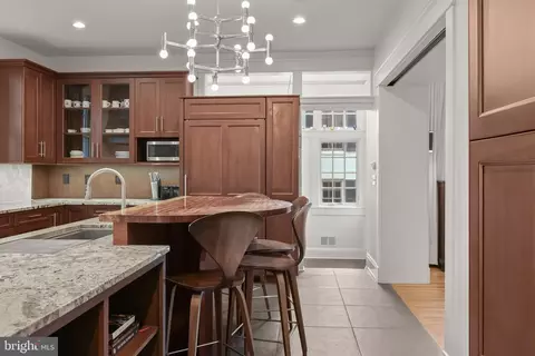 Kitchen - 210 Northfield Pl, Baltimore, MD 21210 photo 7 of 11