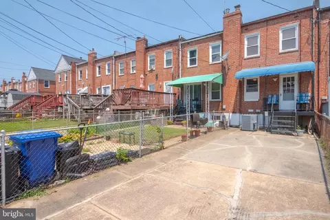Exterior - 3847 Lyndale Ave, Baltimore, MD 21213 photo 2 of 7