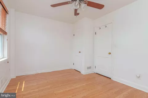 Bedroom - 3847 Lyndale Ave, Baltimore, MD 21213 photo 2 of 7