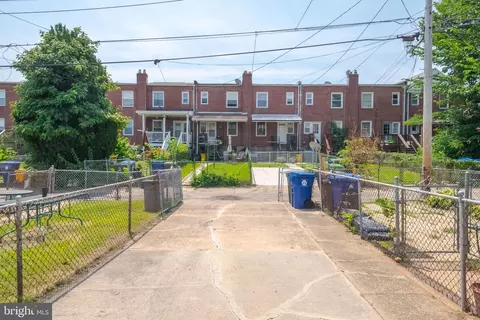Exterior - 3847 Lyndale Ave, Baltimore, MD 21213 photo 7 of 7
