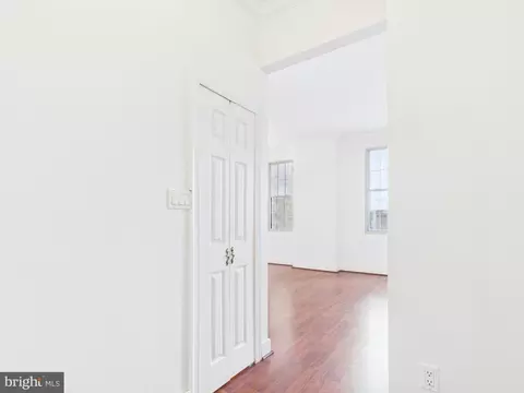 1 E Chase St #814, Baltimore, MD 21202 photo 2