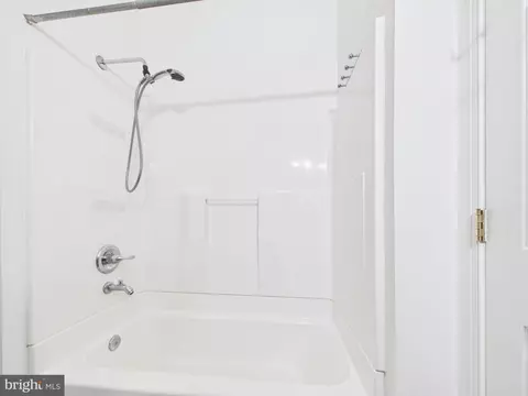 1 E Chase St #814, Baltimore, MD 21202 photo 18