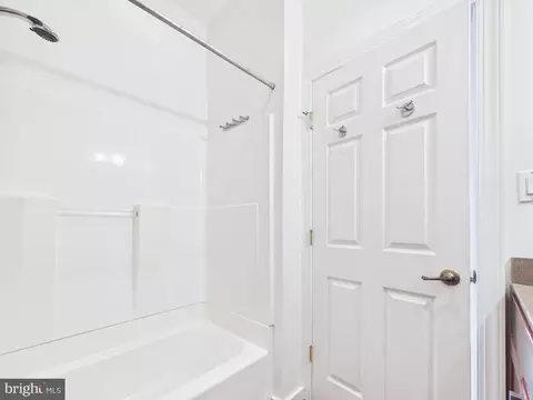 1 E Chase St #814, Baltimore, MD 21202 photo 17