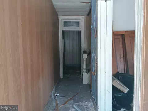Entry Way - 1932 Walbrook Ave, Baltimore, MD 21217 photo 3 of 3