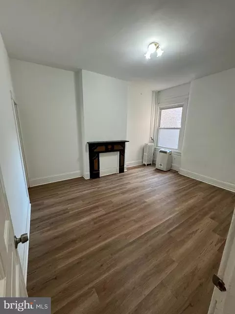 Living - 1504 Mcculloh St, Baltimore, MD 21217 photo 2 of 3