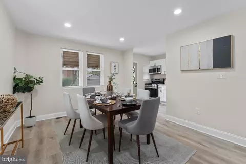 Entry Way - 5600 White Ave, Baltimore, MD 21206 photo 4 of 8