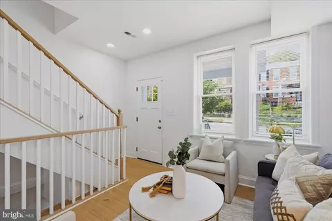 Entry Way - 1527 E 29th St, Baltimore, MD 21218 photo 2 of 11