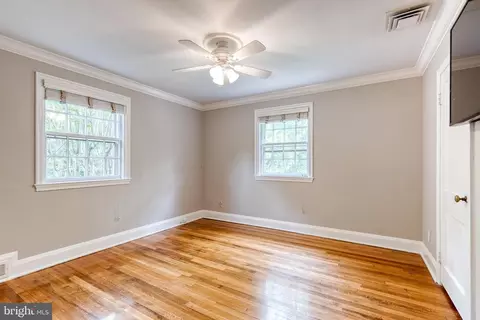 Bedroom - 336 Broadmoor Rd, Baltimore, MD 21212 photo 5 of 5