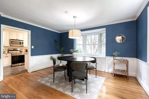 Dining - 336 Broadmoor Rd, Baltimore, MD 21212 photo 1 of 4
