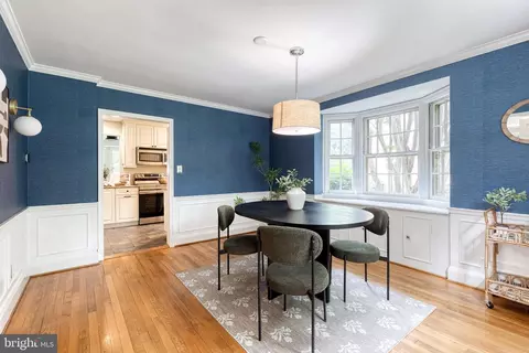 Dining - 336 Broadmoor Rd, Baltimore, MD 21212 photo 2 of 4