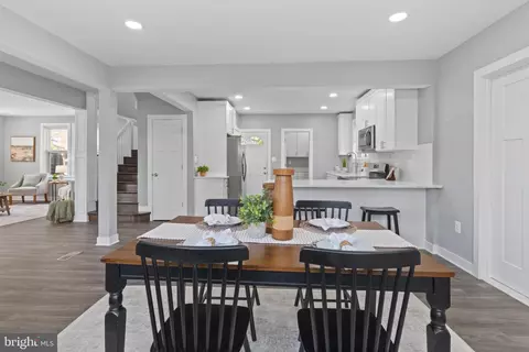 Dining - 5728 Clover Rd, Baltimore, MD 21215 photo 1 of 1