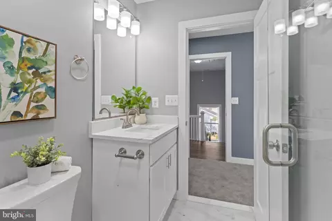 Bath - 5728 Clover Rd, Baltimore, MD 21215 photo 2 of 3