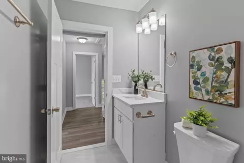 Entry Way - 5728 Clover Rd, Baltimore, MD 21215 photo 10 of 10