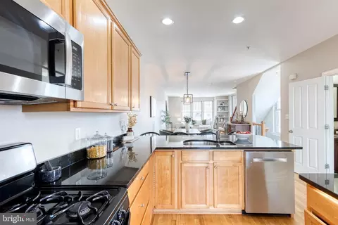 Kitchen - 540 Canton Ct, Baltimore, MD 21224 photo 4 of 6