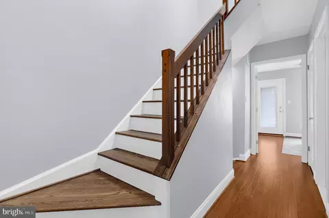 Entry Way - 26 E Montgomery St, Baltimore, MD 21230 photo 2 of 2