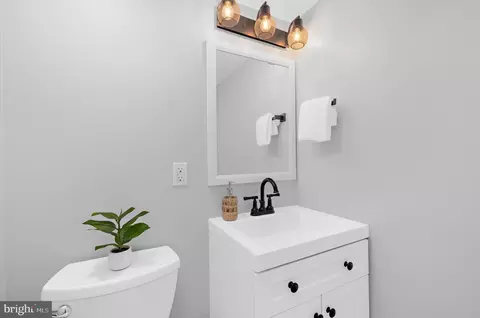 Bath - 26 E Montgomery St, Baltimore, MD 21230 photo 1 of 5