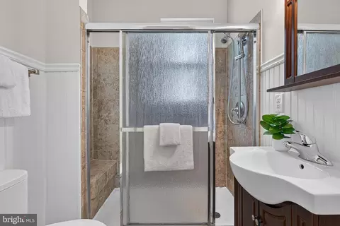 Bath - 4110 5th St, Baltimore, MD 21225 photo 2 of 2