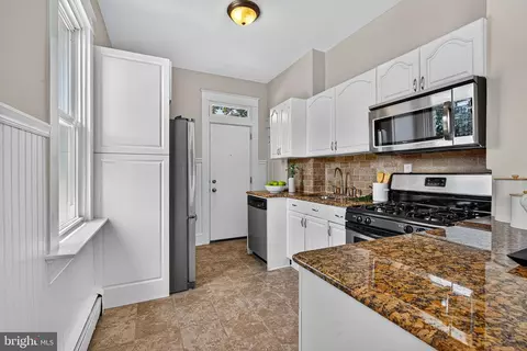 Kitchen - 4110 5th St, Baltimore, MD 21225 photo 2 of 2
