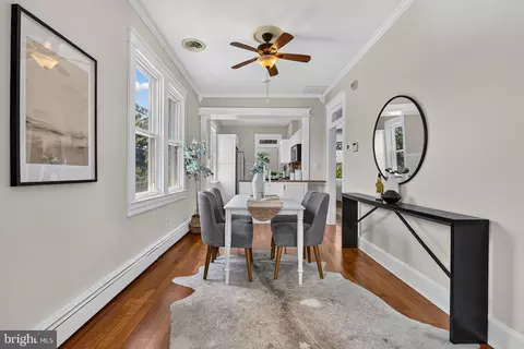 Dining - 4110 5th St, Baltimore, MD 21225 photo 1 of 2