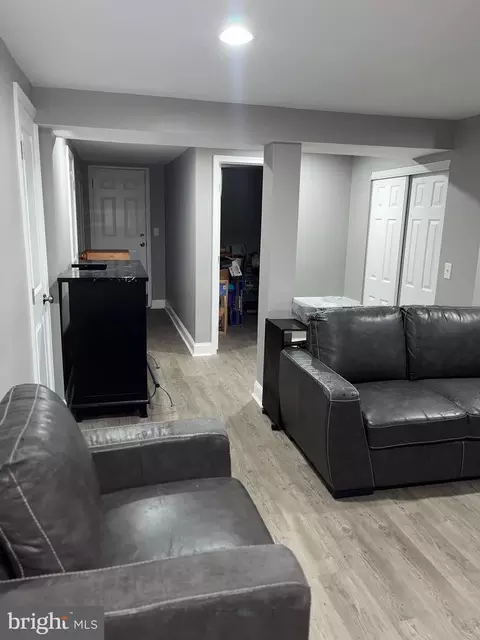 Entry Way - 1217 Cochran Ave, Baltimore, MD 21239 photo 4 of 4