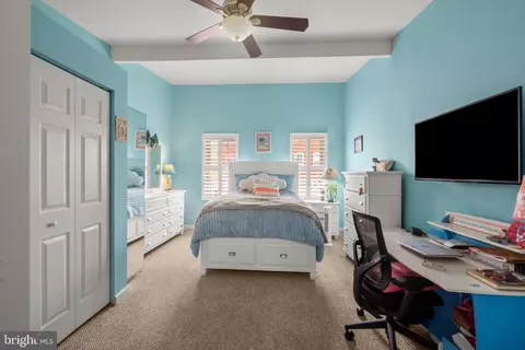 Bedroom - 701 S Clinton St, Baltimore, MD 21224 photo 4 of 7