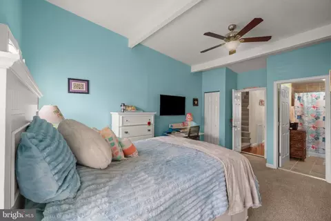 Bedroom - 701 S Clinton St, Baltimore, MD 21224 photo 6 of 7
