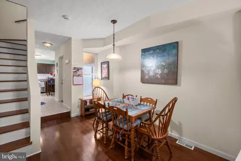 Dining - 701 S Clinton St, Baltimore, MD 21224 photo 1 of 2