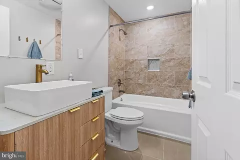 Bath - 2633 Boone St, Baltimore, MD 21218 photo 2 of 2