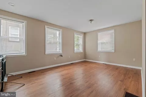 Entry Way - 601 Whitelock St, Baltimore, MD 21217 photo 2 of 8