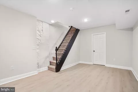 Entry Way - 633 E 36th St, Baltimore, MD 21218 photo 13 of 16
