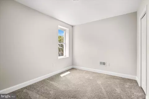 Bedroom - 633 E 36th St, Baltimore, MD 21218 photo 4 of 4