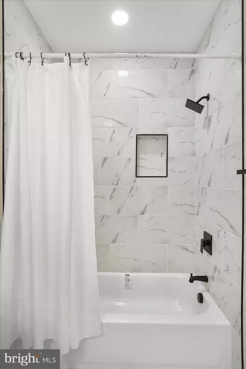 Bath - 633 E 36th St, Baltimore, MD 21218 photo 6 of 6